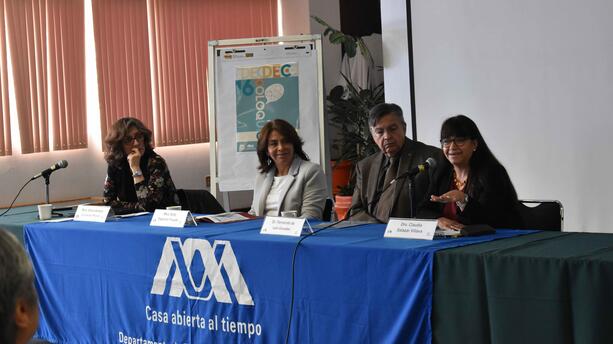 Mesa de dialogo Coloquio 16